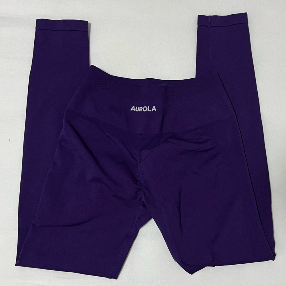 Cute purple leggings